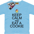 Keep Calm and Eat a Cookie - zabawna koszulka dziecięca - błękitny